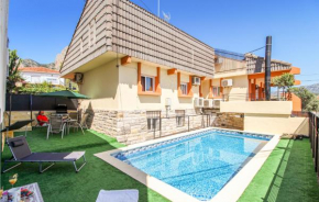 Stunning home in P,de la Marina Licante with Outdoor swimming pool, WiFi and 2 Bedrooms, Polop